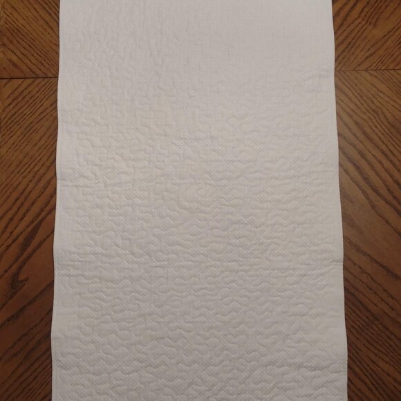 Frosty Friends! New Handmade Winter Scene Child Size / Wall Quilt - 21" X 41" - Picture 10 of 11